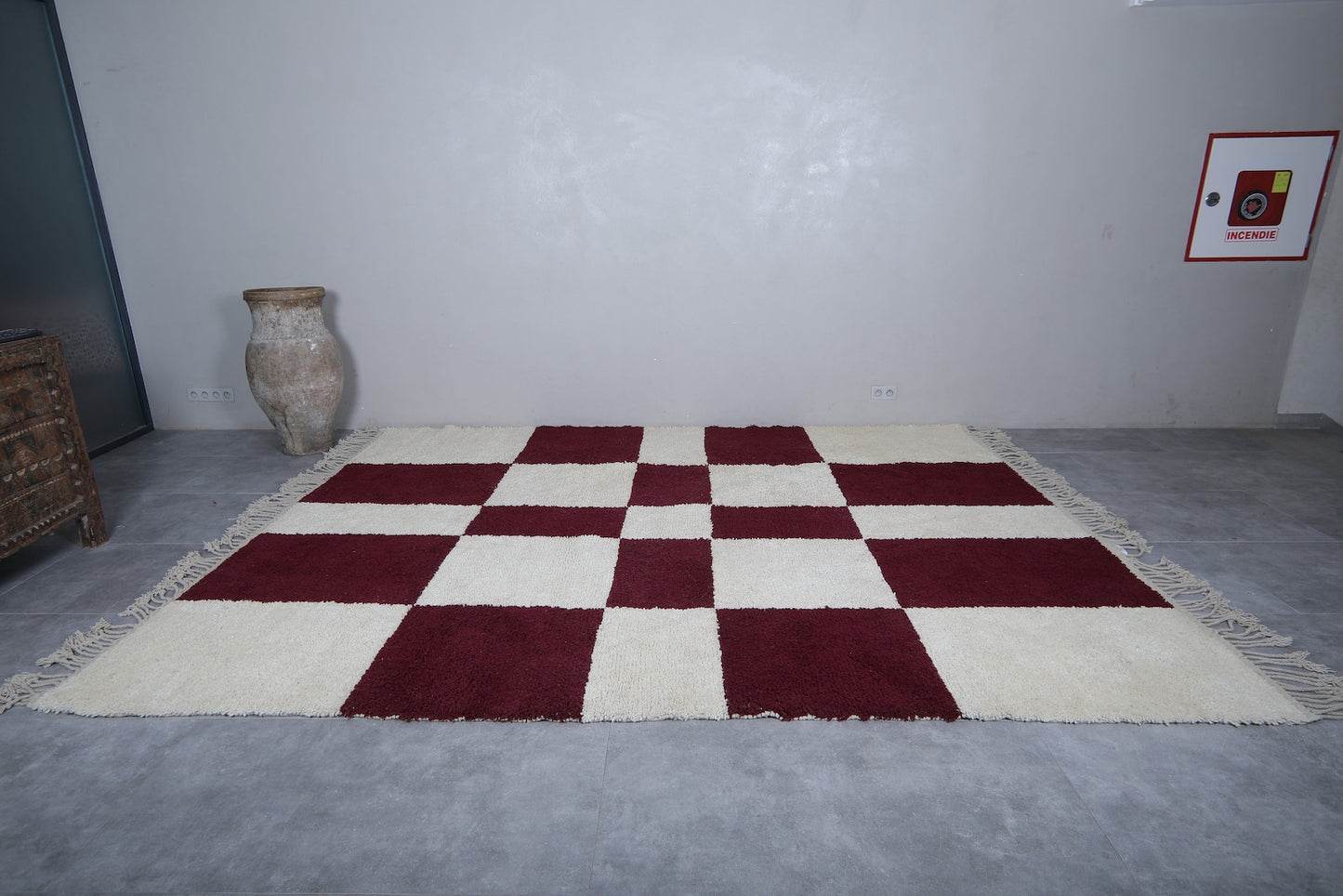 Hand-Knotted Wool Rug – Artisan-Made, Durable & Eco-Friendly