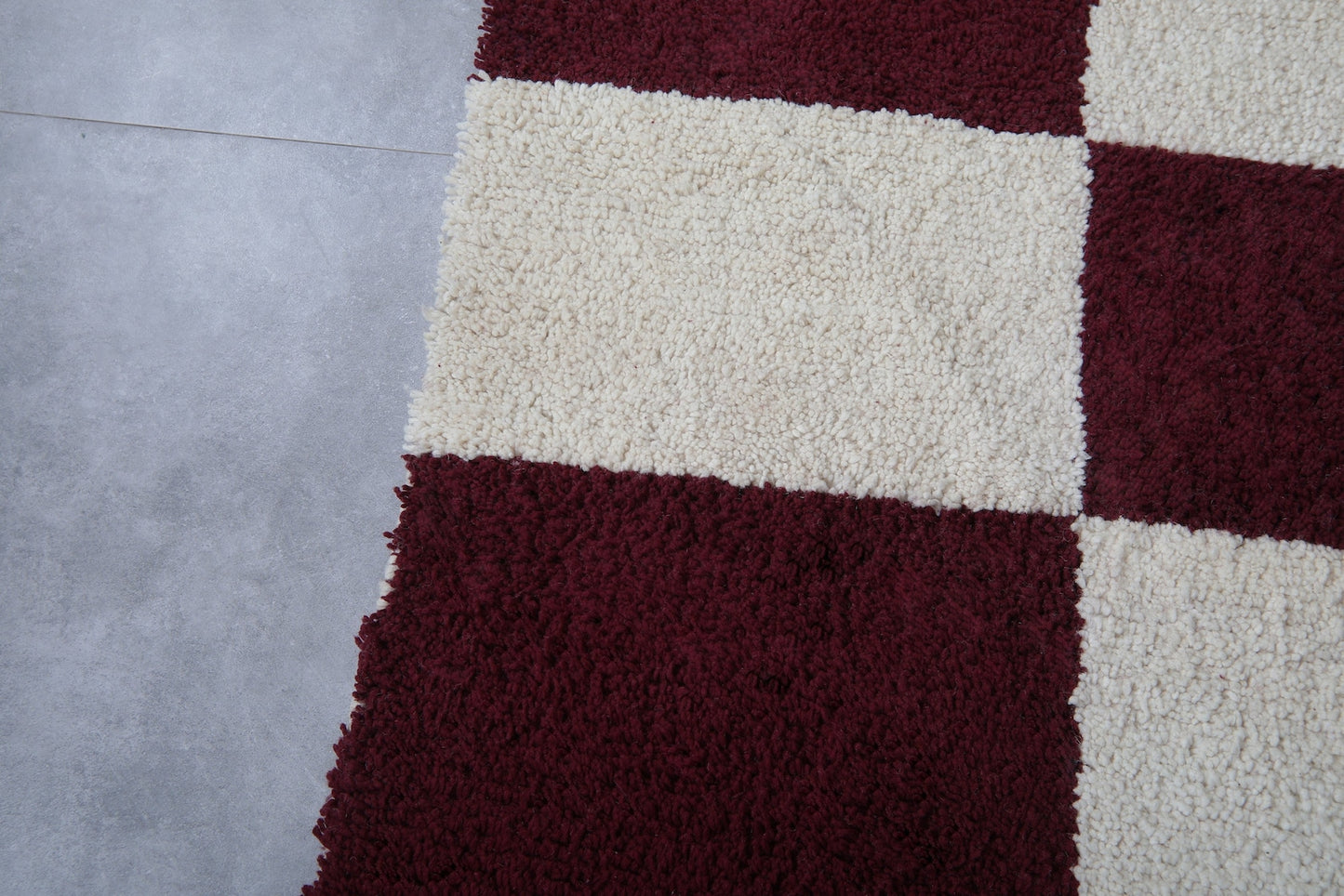 Hand-Knotted Wool Rug – Artisan-Made, Durable & Eco-Friendly