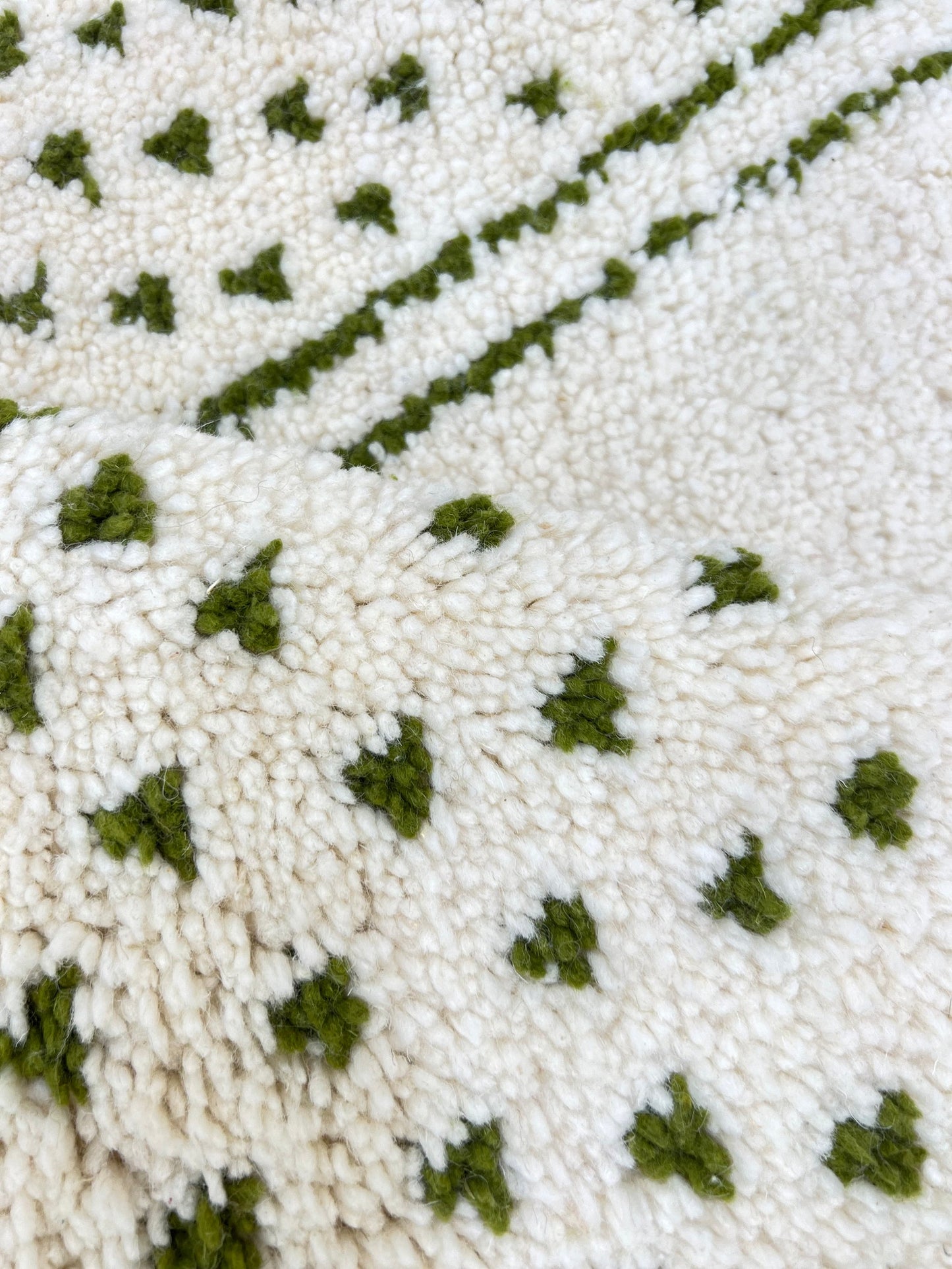 Handcrafted Natural Fiber Rug – Perfect for Living Room & Bedroom
