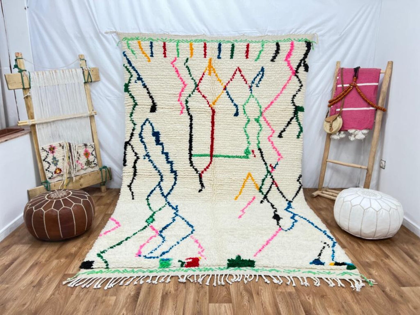 Hand-Knotted Wool Rug – Artisan-Made, Durable & Eco-Friendly