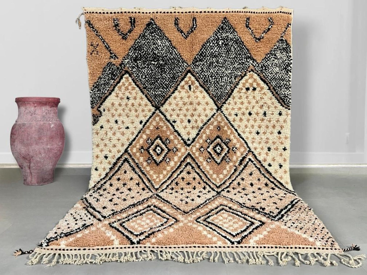 Hand-Knotted Wool Rug – Artisan-Made, Durable & Eco-Friendly