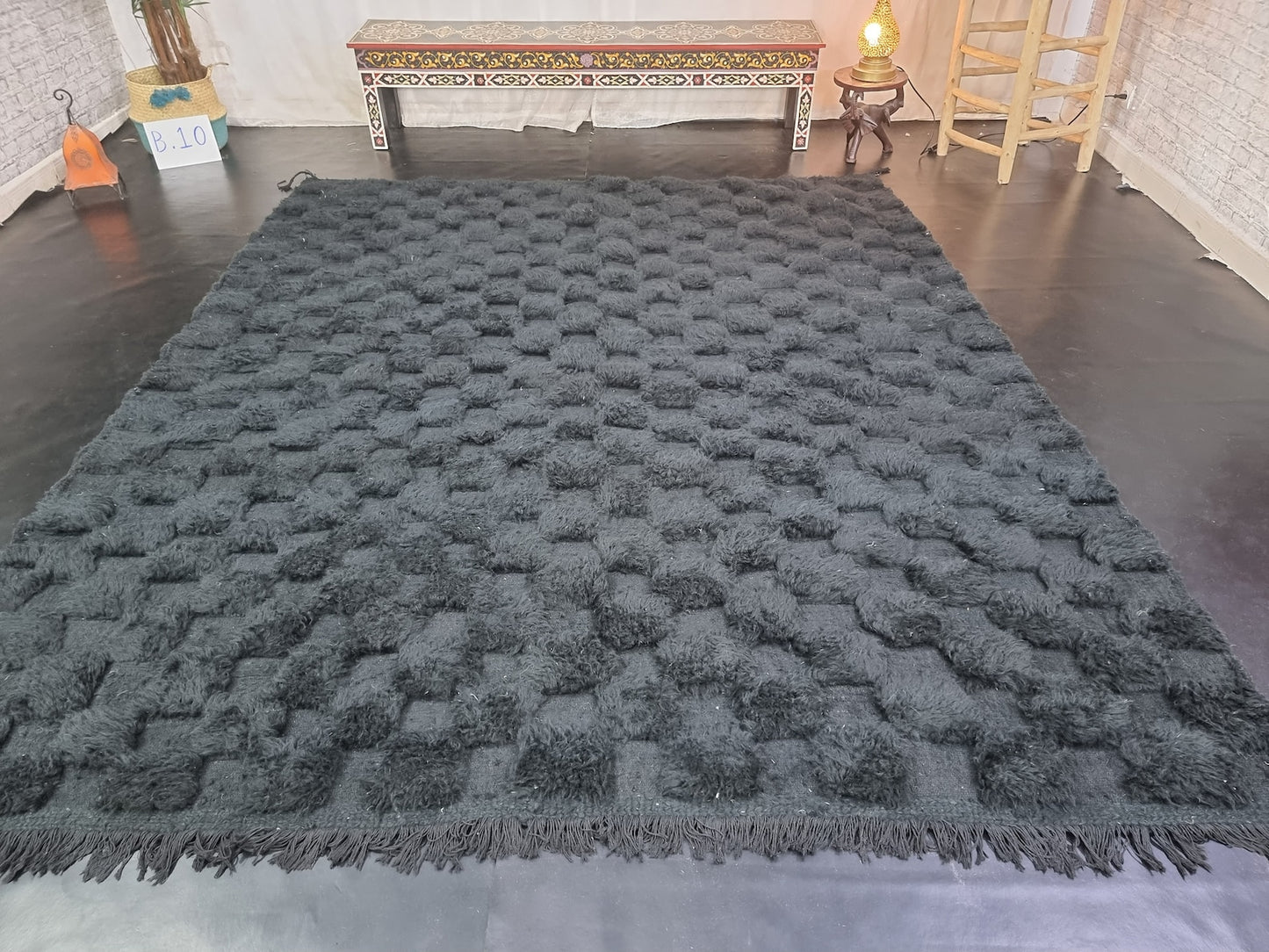 Handmade Vintage Inspired Rug – Timeless Floor Accent