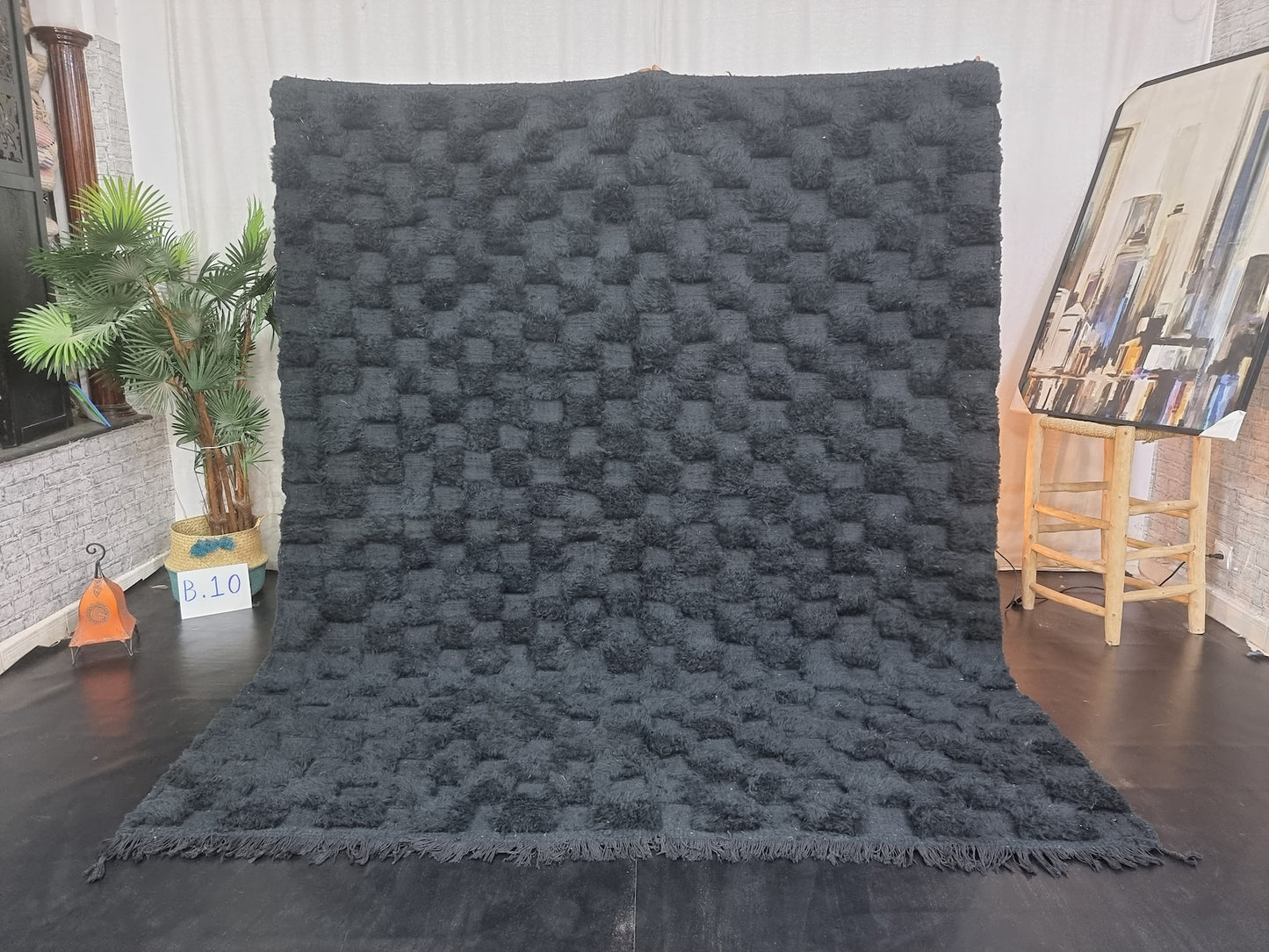 Handmade Vintage Inspired Rug – Timeless Floor Accent