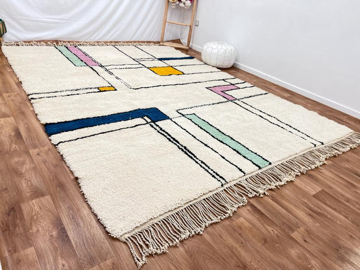 Rustic Handwoven Rug – Eco-Friendly & Timeless Charm