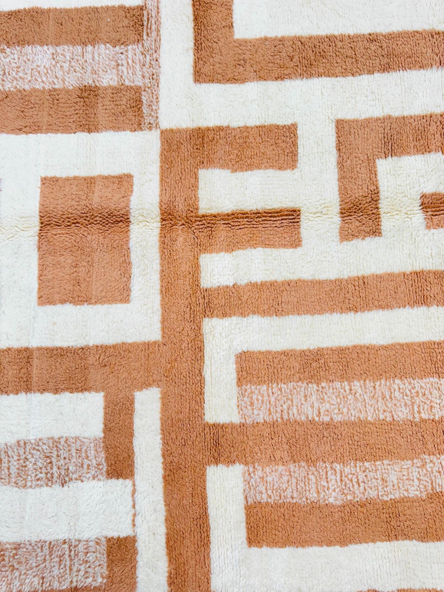Traditional Hand-Knotted Wool Rug – Sustainable & Stylish
