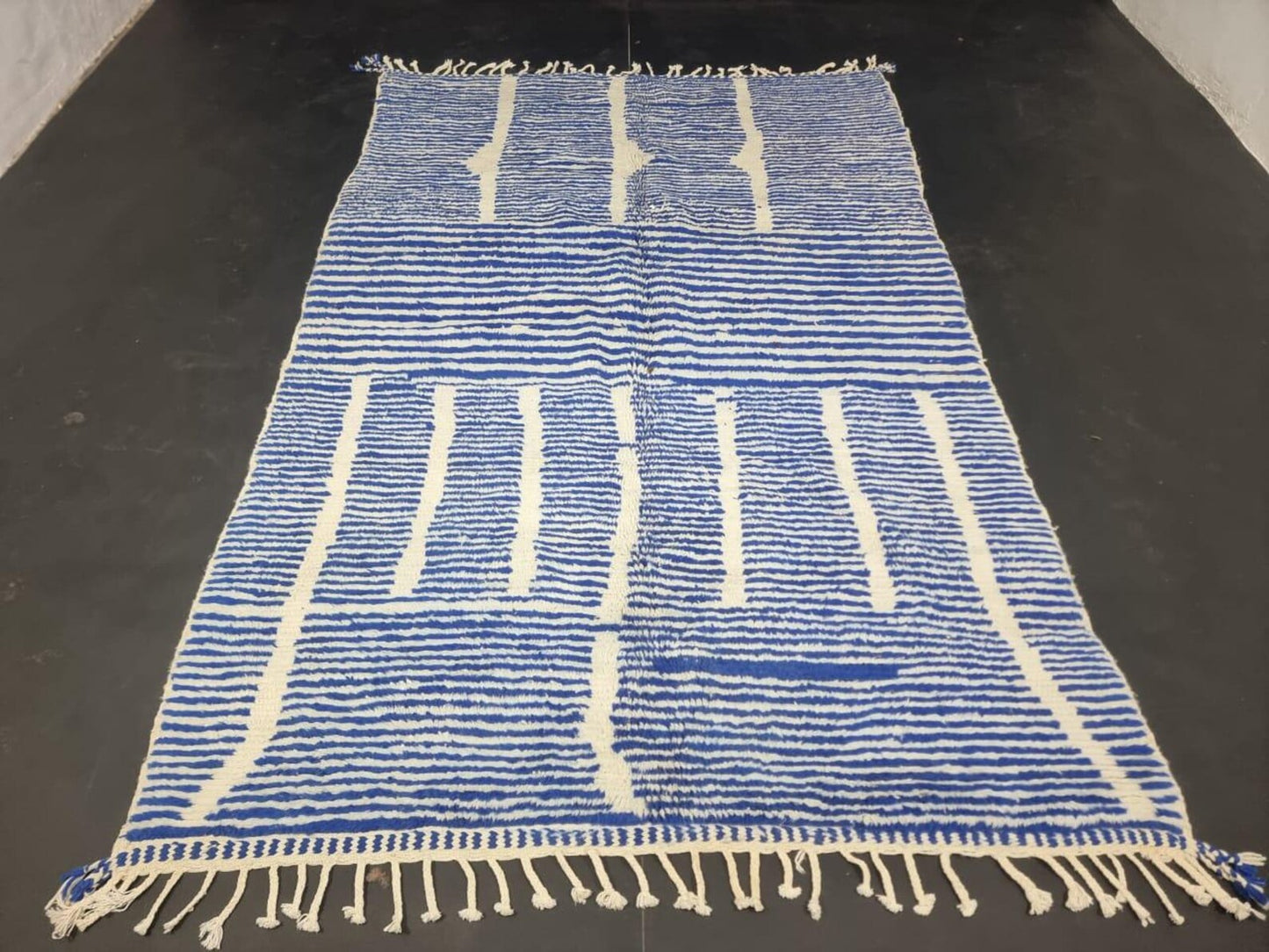 Handcrafted Bohemian Area Rug – Natural Textures & Warm Colors