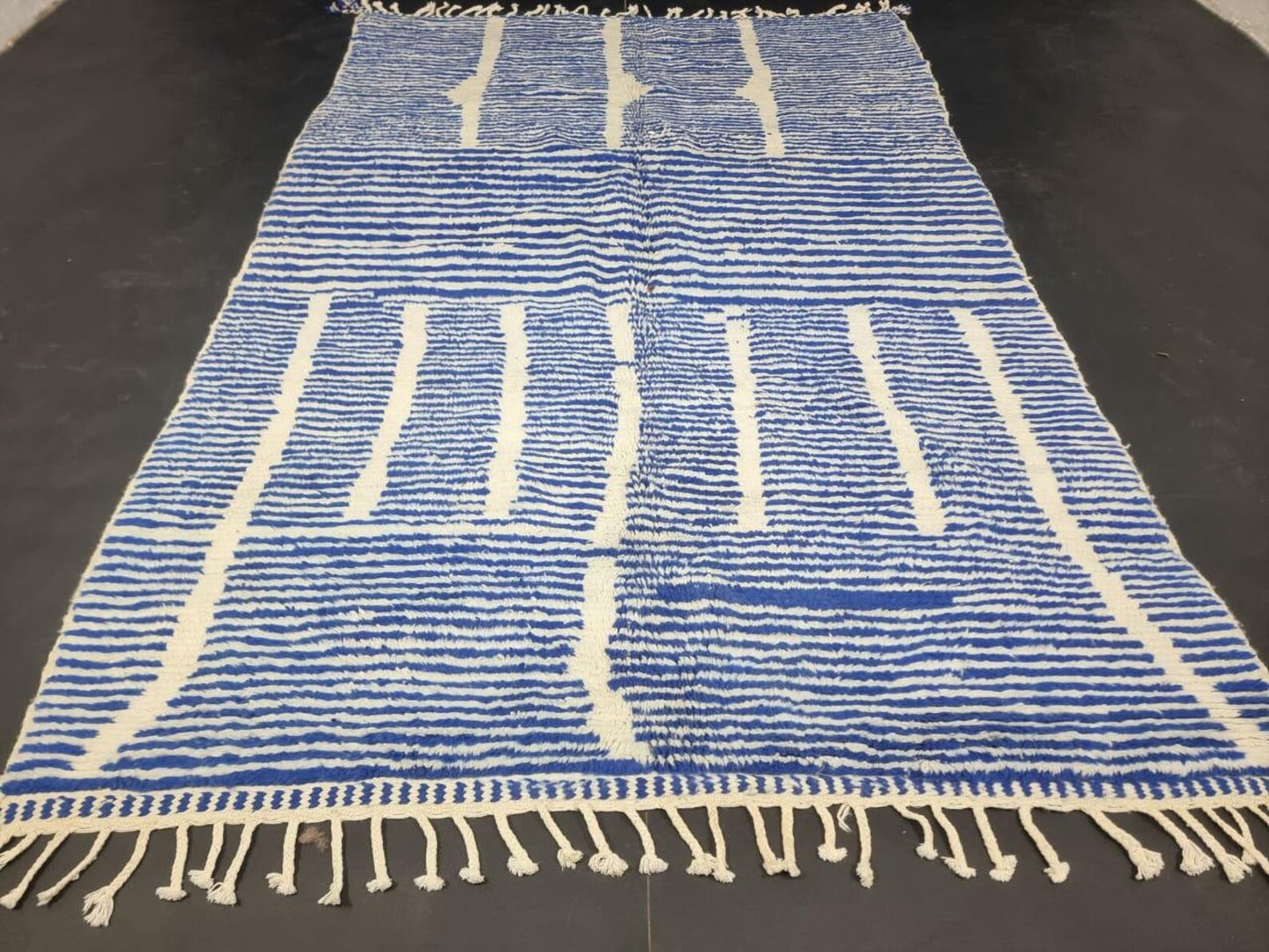 Handcrafted Bohemian Area Rug – Natural Textures & Warm Colors