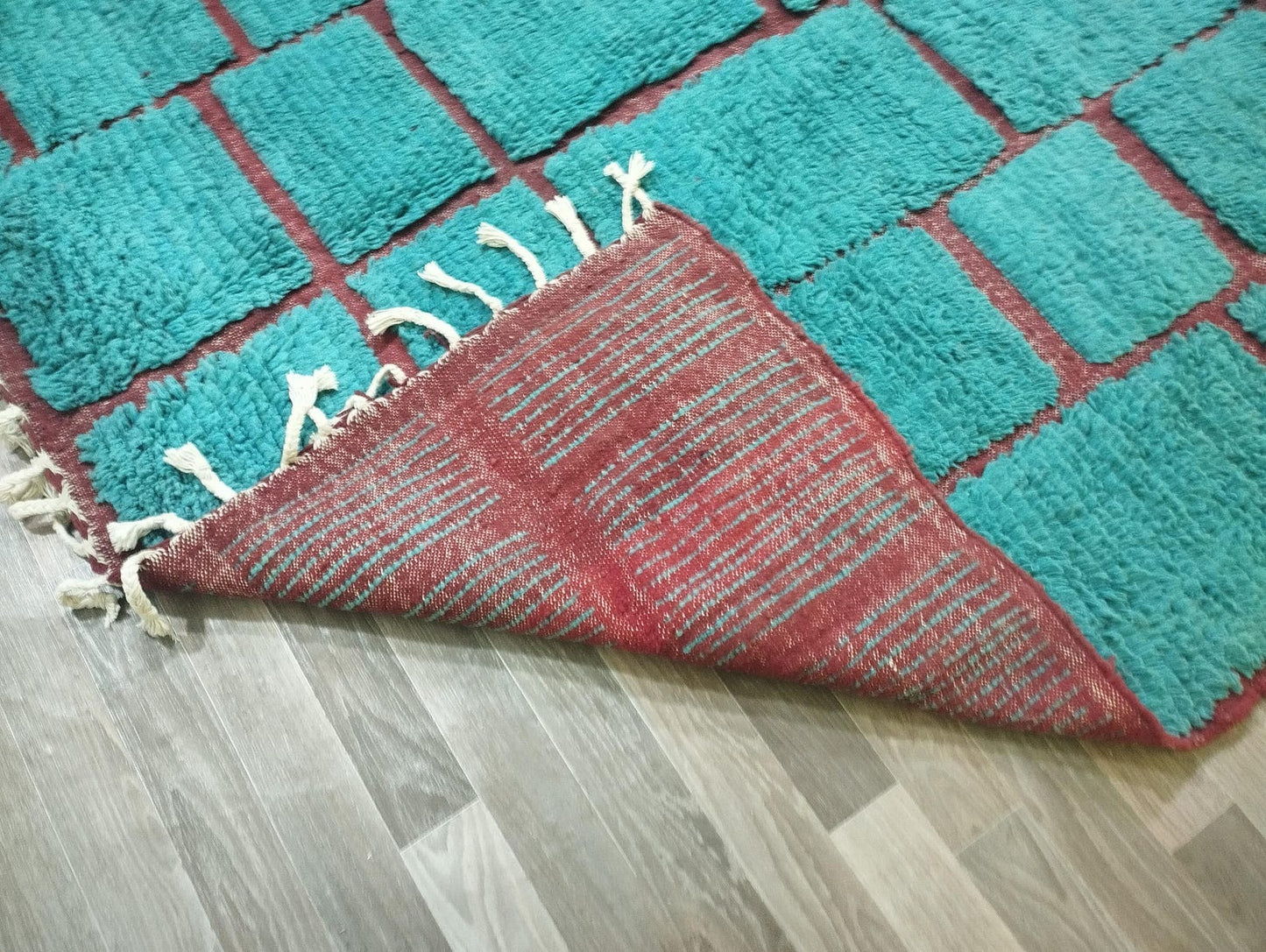 Cozy Handmade Textured Rug – Perfect for Layered Decor Looks