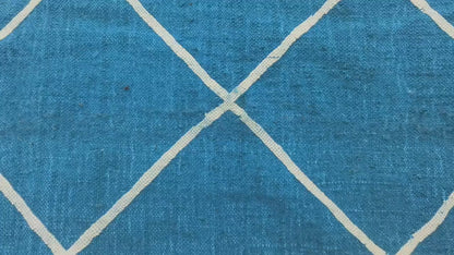 Minimalist Handmade Rug – Organic Materials & Clean Design