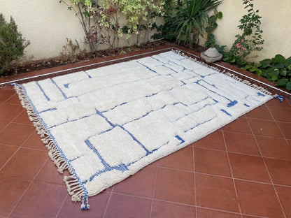 Luxury Handwoven Persian-Style Rug – Rich Color & Pattern