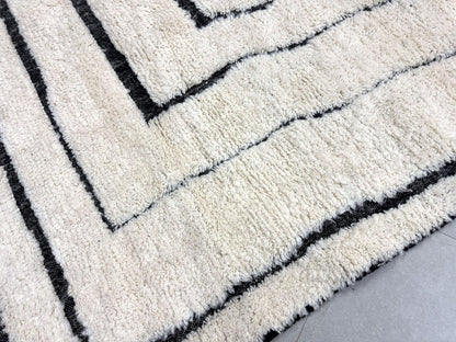 Eco-Friendly Handmade Wool Rug – Durable & Elegant