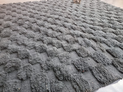 Handmade Vintage Inspired Rug – Timeless Floor Accent