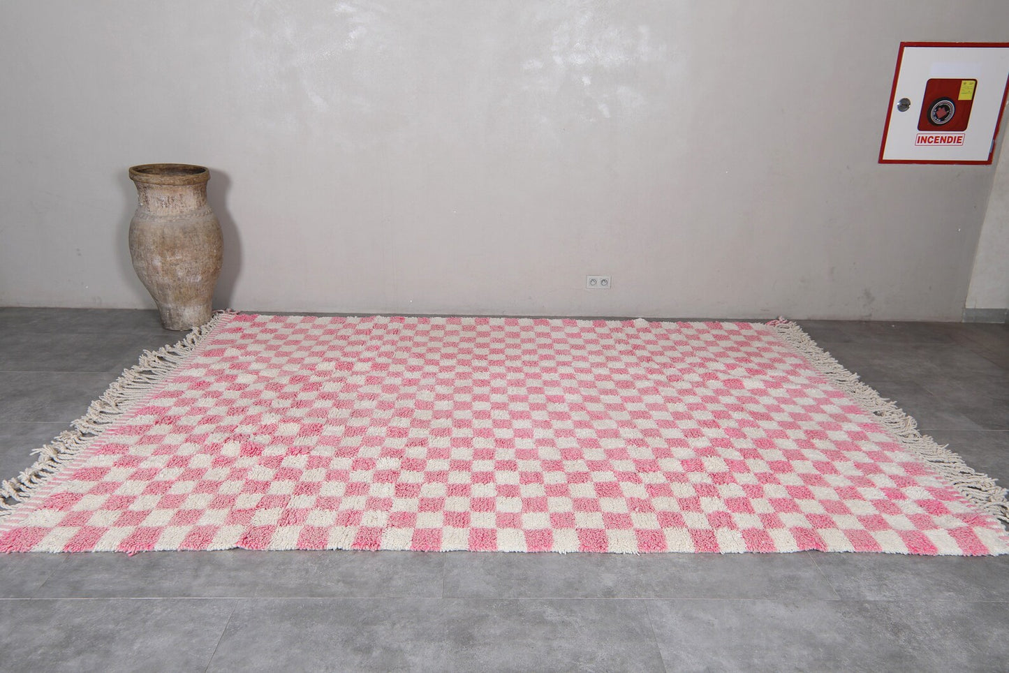 Handcrafted Natural Fiber Rug – Perfect for Living Room & Bedroom