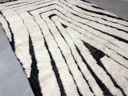 Eco-Friendly Handmade Wool Rug – Durable & Elegant