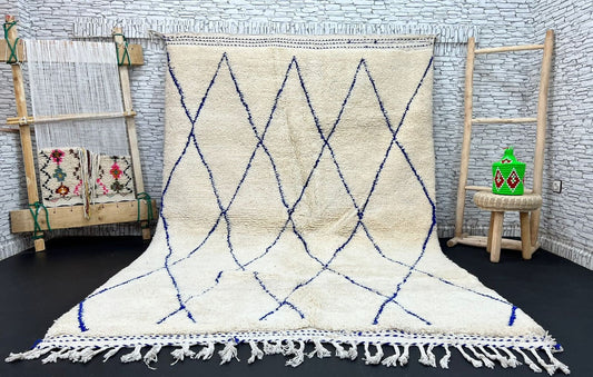 Cozy Handmade Textured Rug – Perfect for Layered Decor Looks